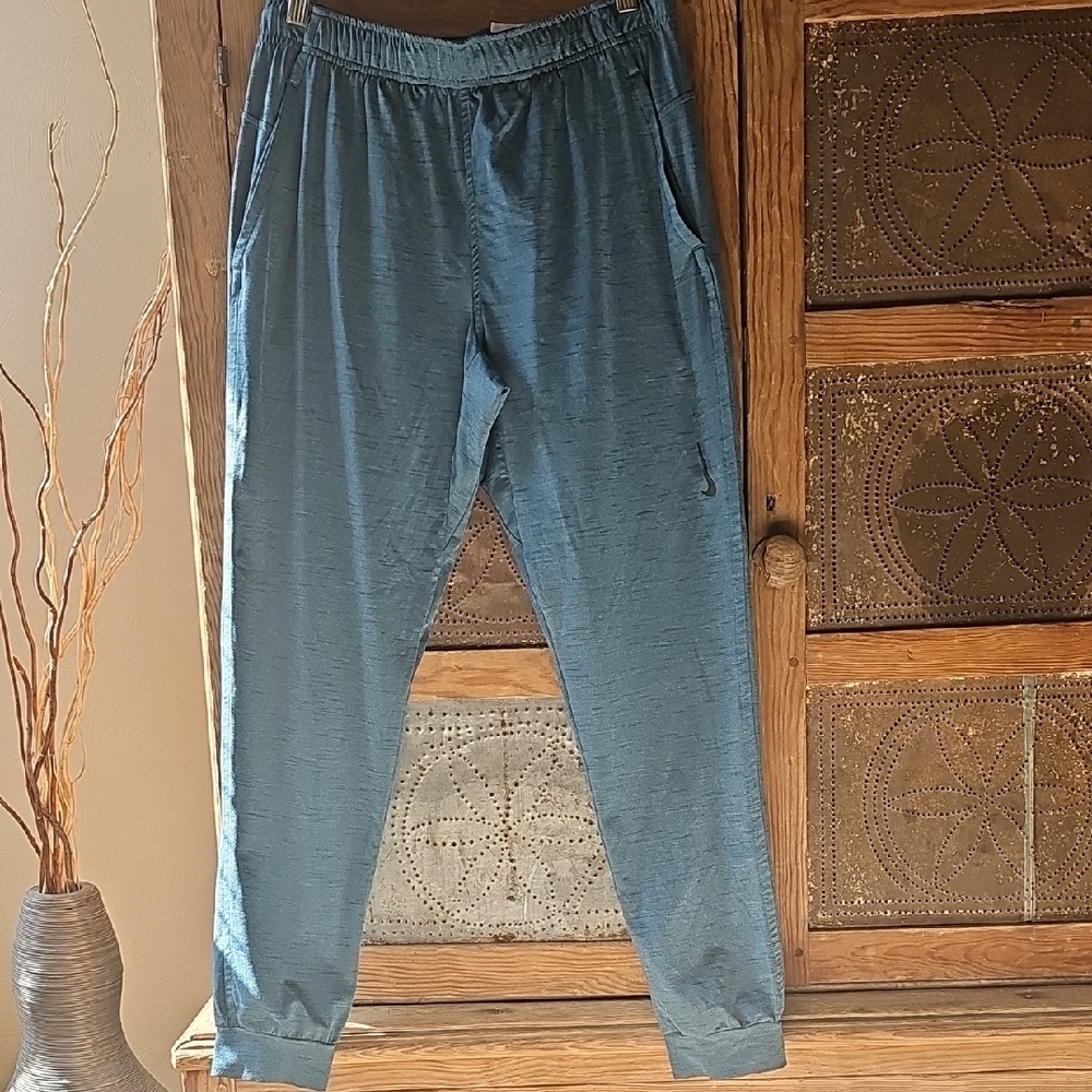 Nike Men's Dri-Fit Yoga Joggers